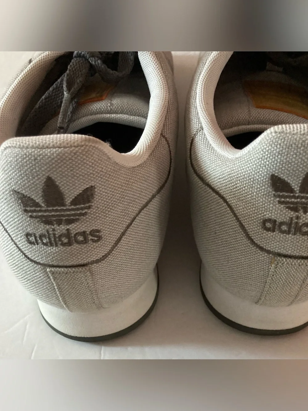 Adidas Men’s SZ 10 Light Gray SAMOA Canvas Sneakers with Dark Gray Accents.